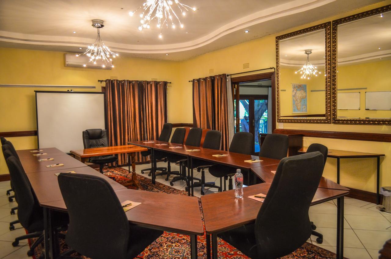 יוהנסבורג Elizabeth Manor Guest House מראה חיצוני תמונה