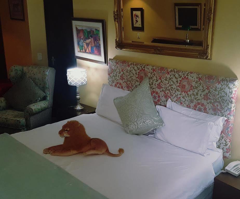 יוהנסבורג Elizabeth Manor Guest House מראה חיצוני תמונה